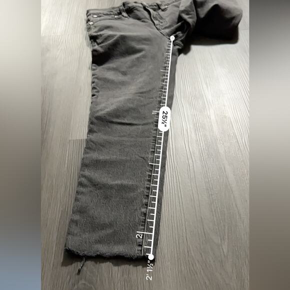 Madewell The Petite Perfect Vintage Jean in Cosner Wash: Knee-Rip Edition Sz 26P - Picture 15 of 15